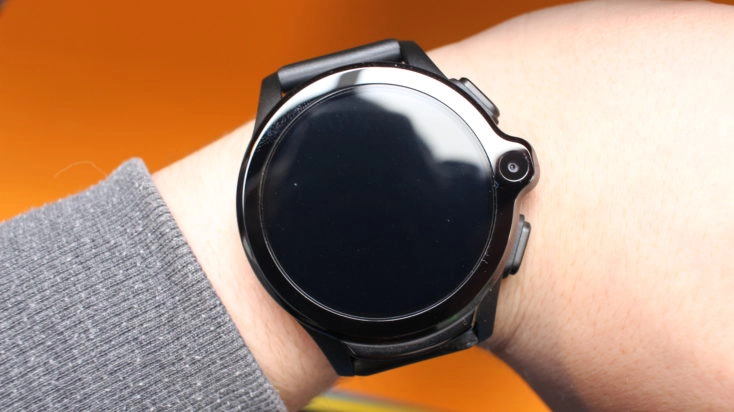 Kospet Prime 4G Smartwatch am Arm.