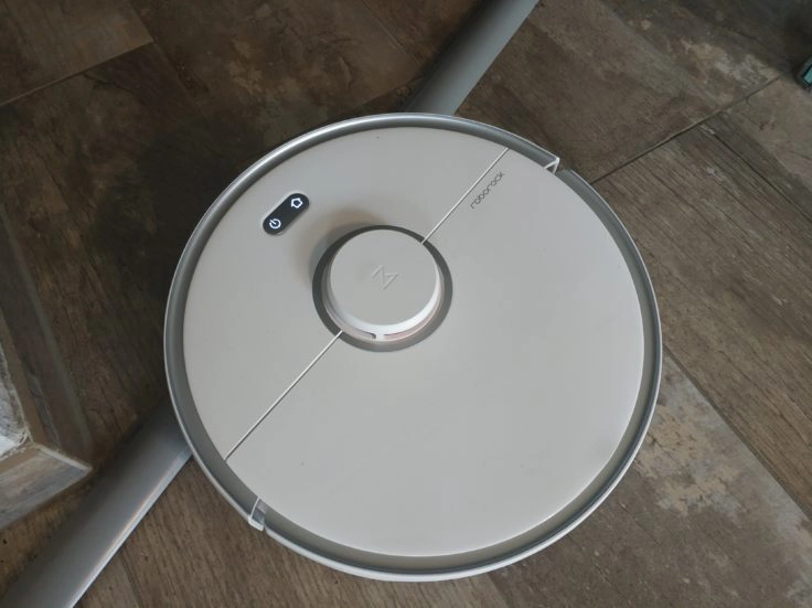 Roborock S5 Max Saugroboter Türschwelle