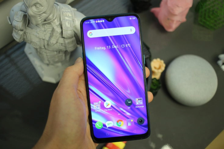 Realme 5 Pro Smartphone Display