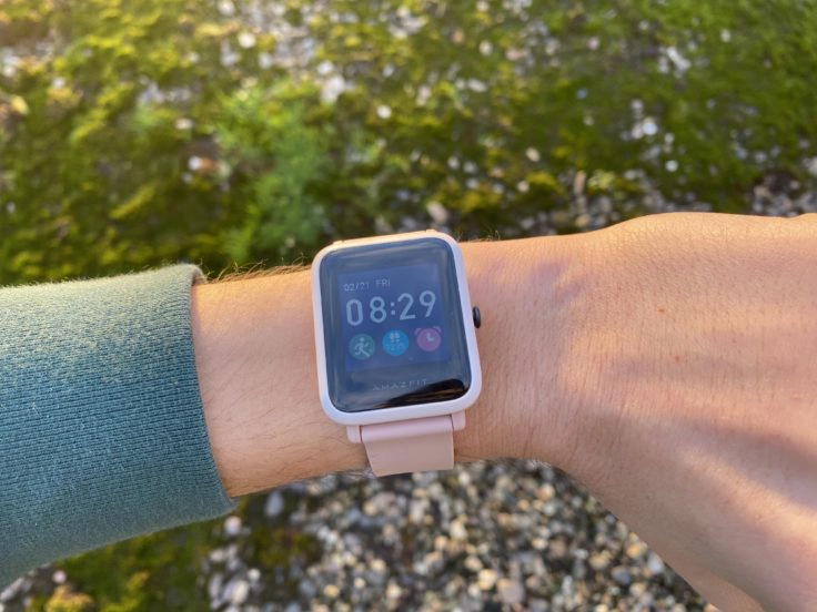 Huami Amazfit Bip S Smartwatch mit noch l ngerer Laufzeit