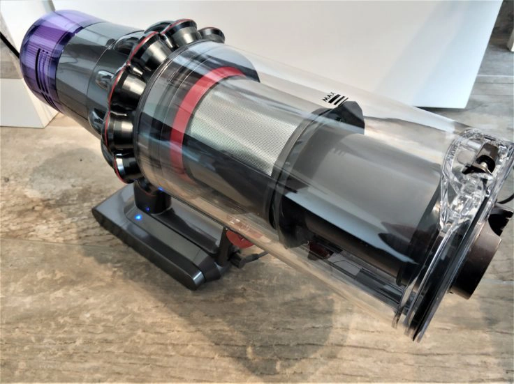 Dyson V11 Absolute Akkustaubsauger Staubkammer