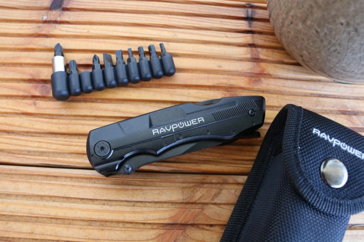 RAVPower Multitool Lieferumfang