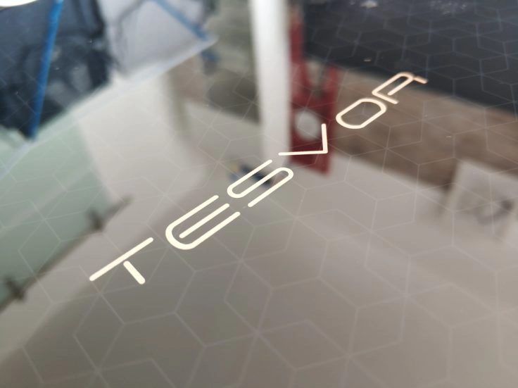 Tesvor M1 Saugroboter Logo
