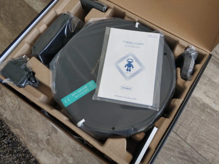 Tesvor M1 Saugroboter Verpackung Lieferumfang
