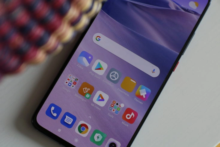 Poco F2 Pro Display