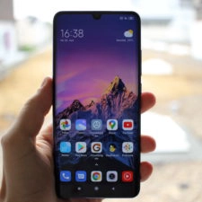 Xiaomi Mi Note 10 Lite Display draussen