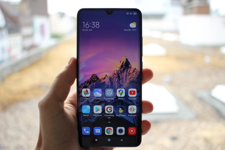 Xiaomi Mi Note 10 Lite Display draussen