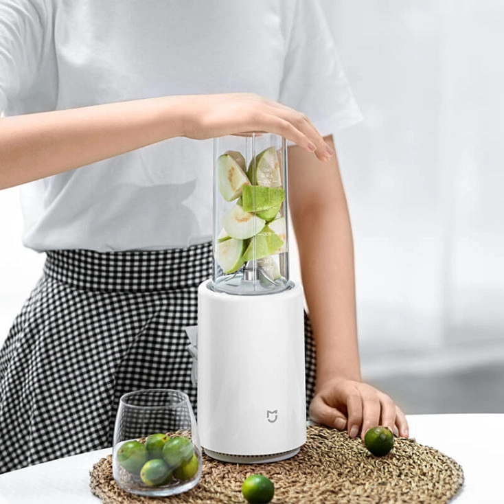 Xiaomi Mijia Mixer Frau