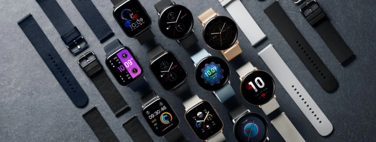 viele Zepp E Smartwatches mit angeschalteten Displays