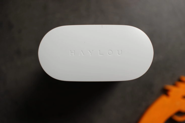 Haylou T19 Kopfhoerer Ladhuelle von oben