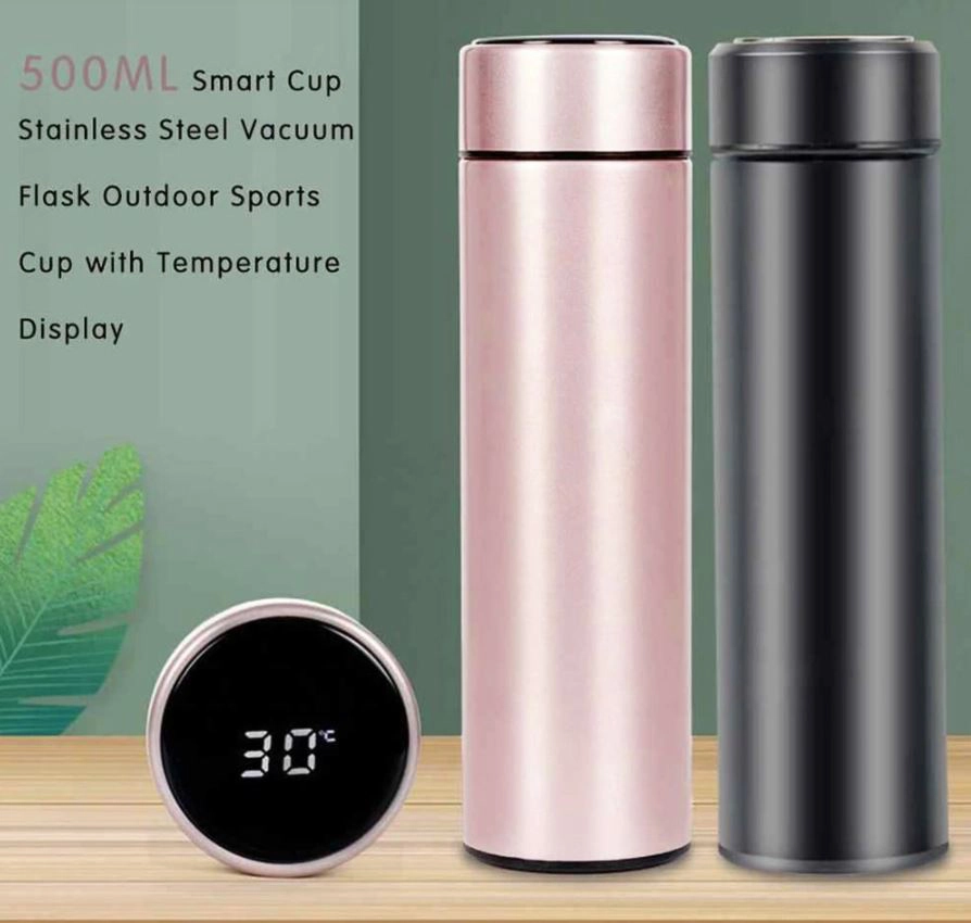 Smarte Thermosflasche mit Touchpanel und Temperaturanzeige