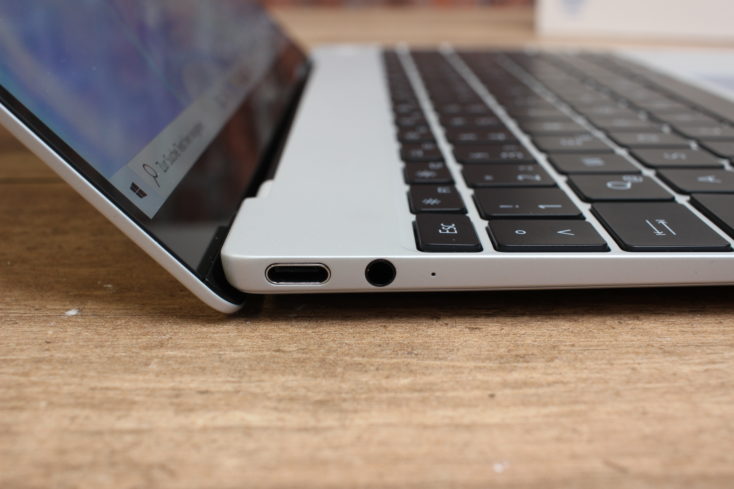 Huawei MateBook X Notebook Anschluesse links