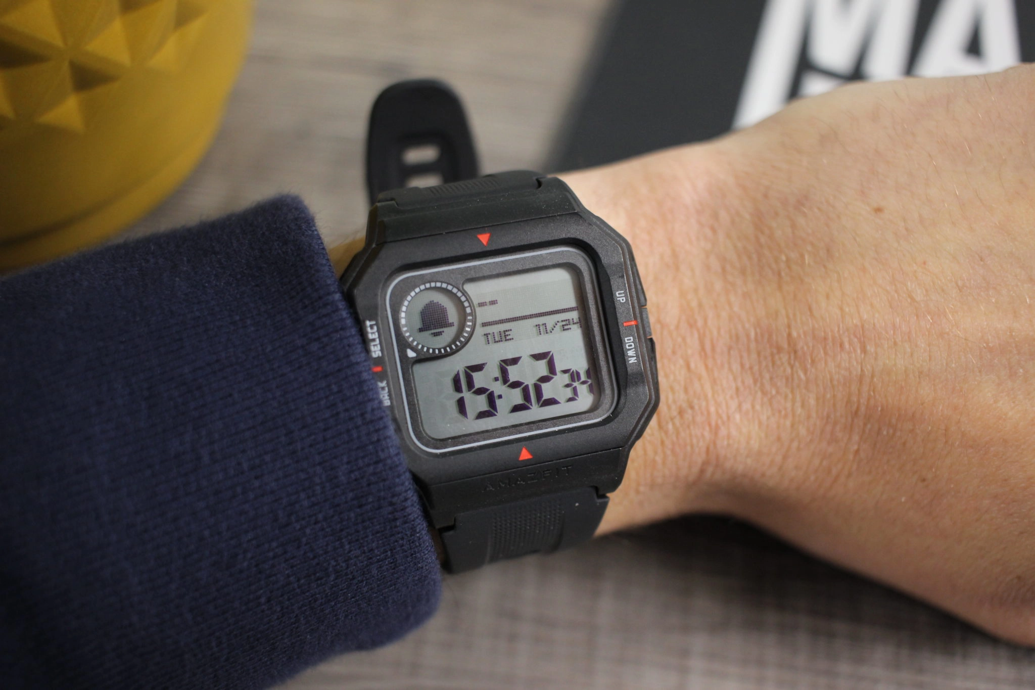 amazfit retro watch