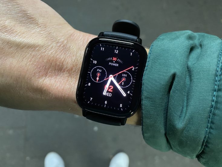 Amazfit GTS 2 Smartwatch am Arm