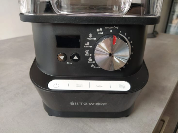 BlitzWolf BW-CB2 Standmixer Bedienfeld