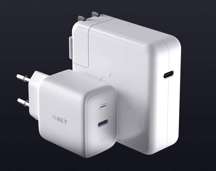 Aukey Omnia 61W USB-C Charger vs Apple