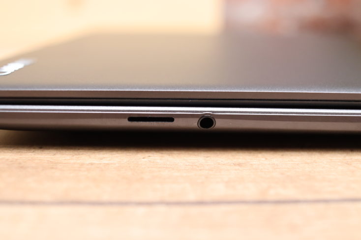 CHUWI GemiBook Pro Notebook Anschluesse rechts