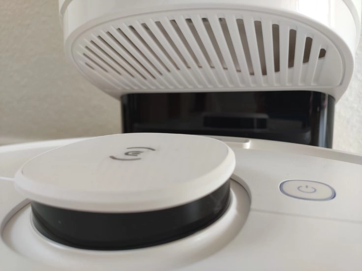 Ecovacs Deebot N8 Pro+ Saugroboter Absaugstation Staubkammer leeren