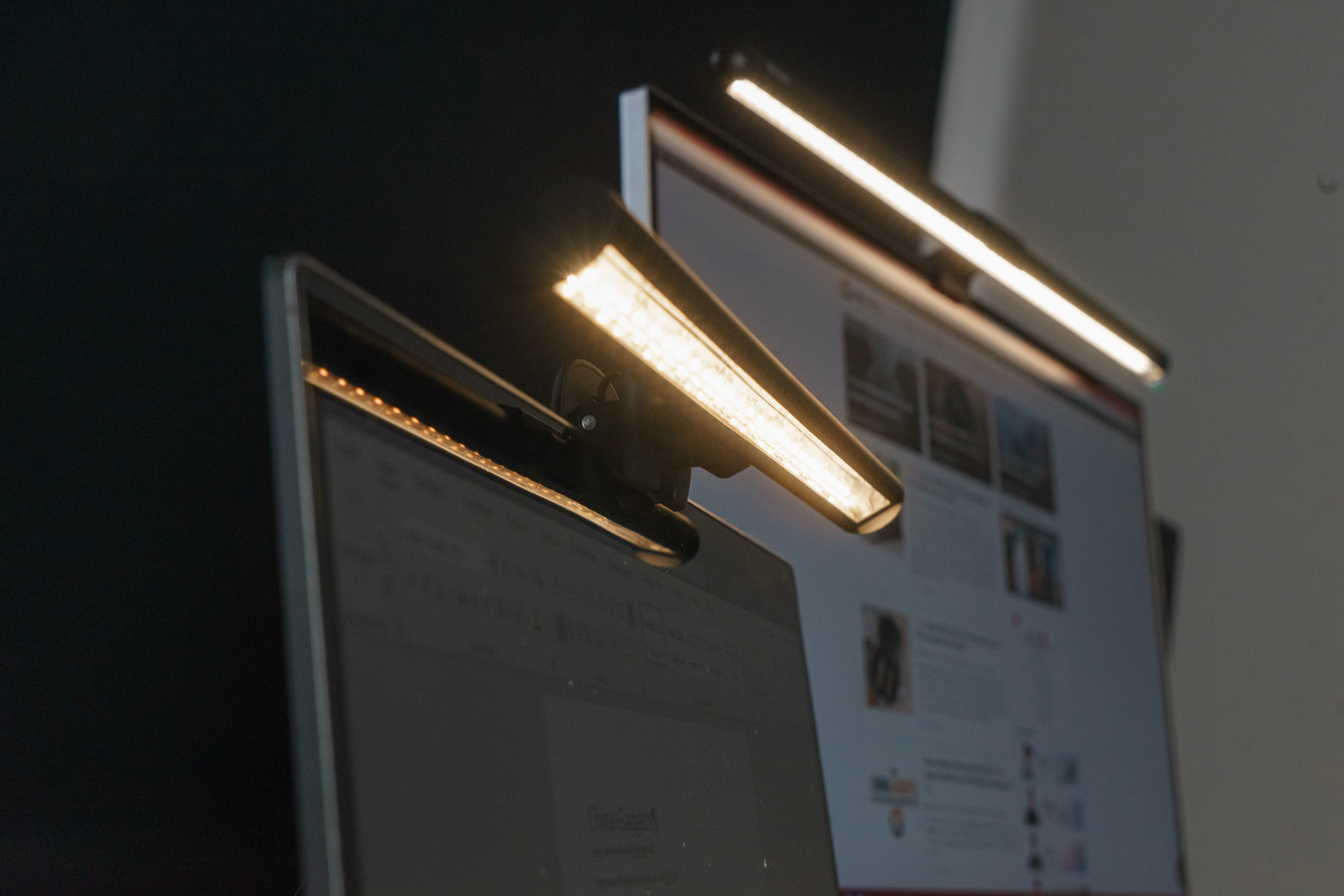 Quntis Monitor Lampen