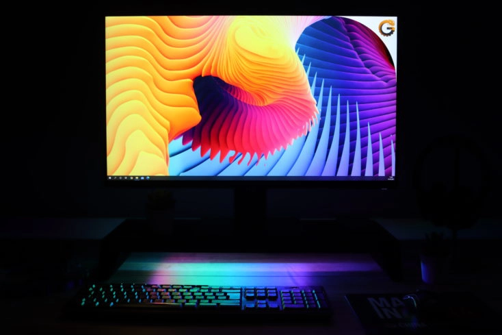 LANQ PCDock Pro RGB im Dunkeln