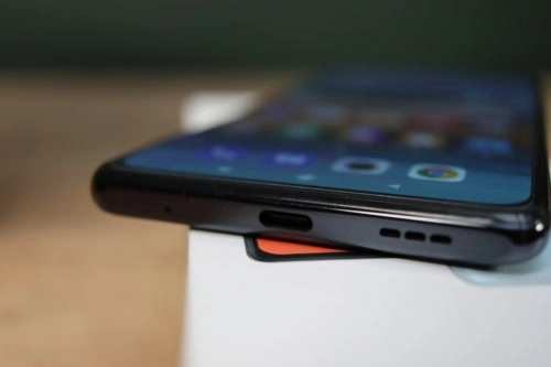 Redmi Note 10 Pro USB-C Port