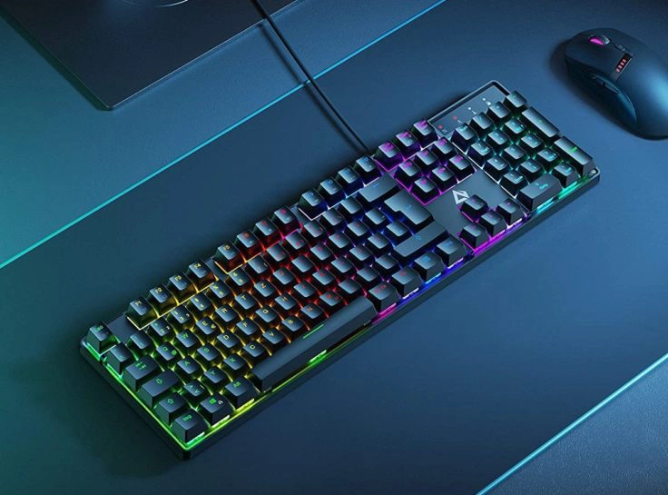 AUKEY KM-G16 Tastatur auf dem Mauspad