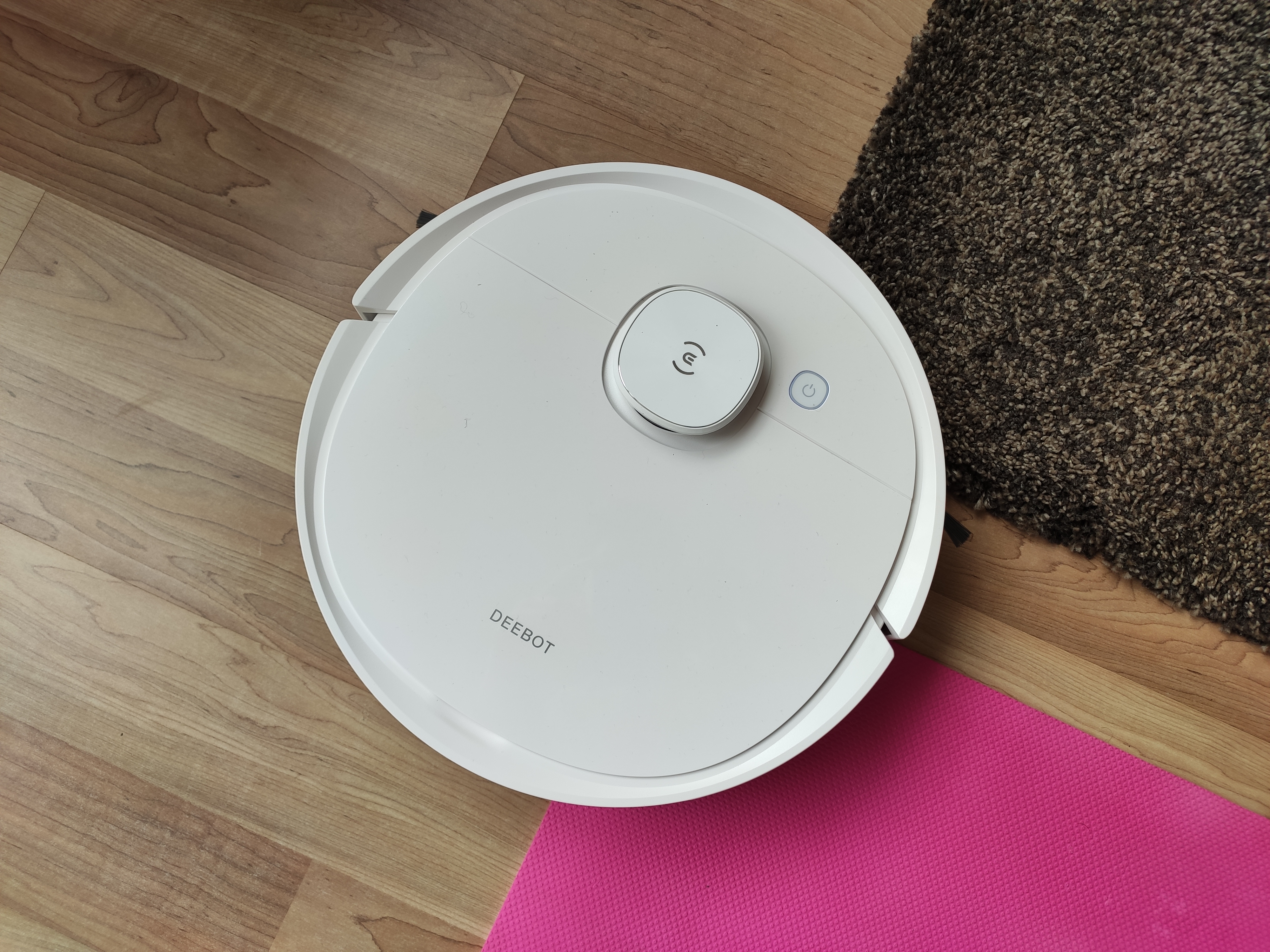 Ecovacs Deebot T9 Saugroboter Untergruende