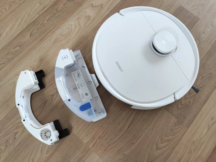 Ecovacs DEEBOT T9+ Saugroboter Ozmo Pro Wassertank gegen Lufterfrischer austauschen