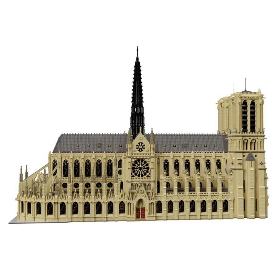 Notre Dame aus 63.000(!!!) Klemmbausteinen  ChinaGadgets
