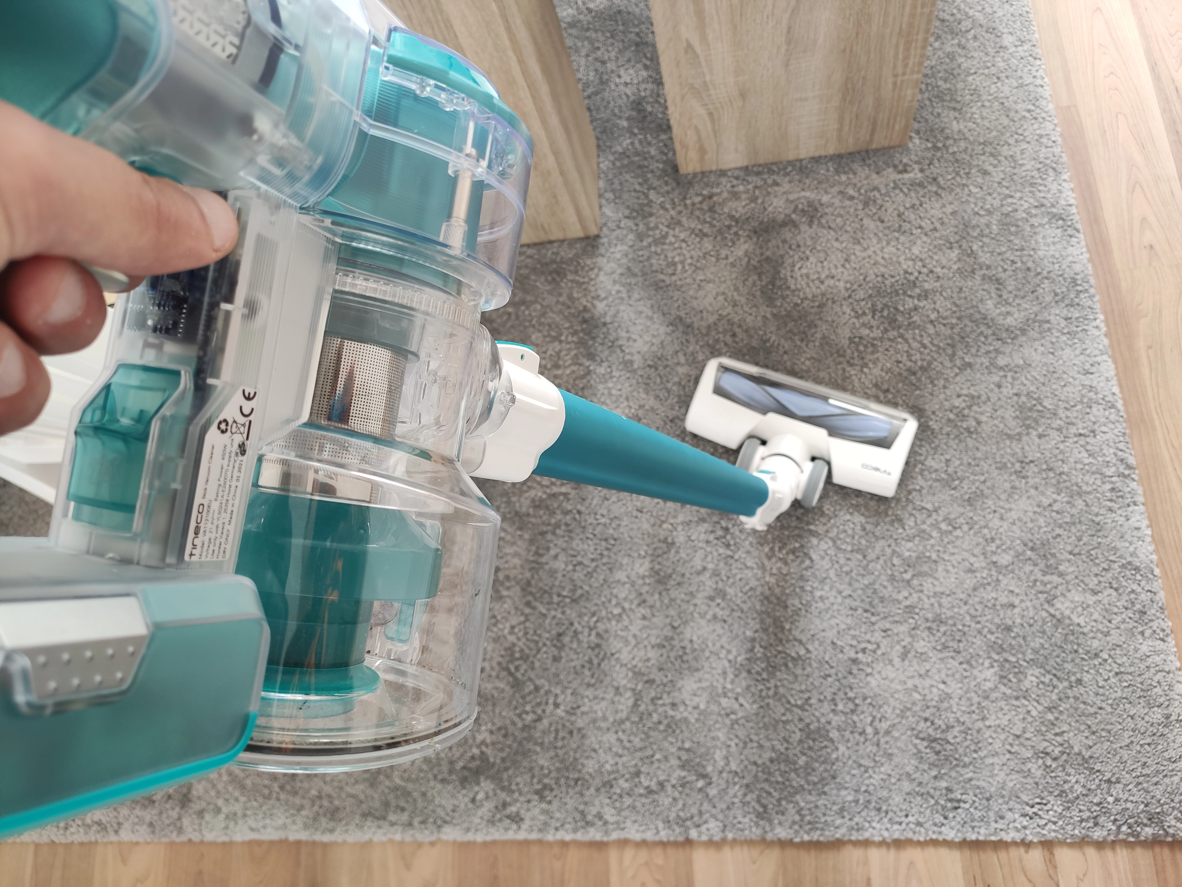 Tineco A11 Master Akkusauger Bodenwalze Performance auf Teppich