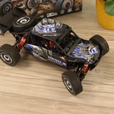 Wltoys 124018 RC Buggy von Oben