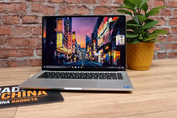 Xiaomi Laptop Pro 15 Notebook mit Blume