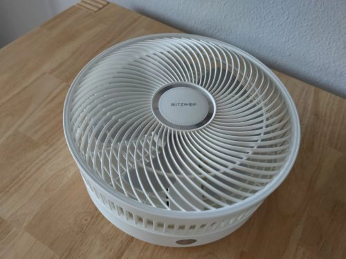 Blitzwolf BW-F1 Ventilator zusammengeklappt