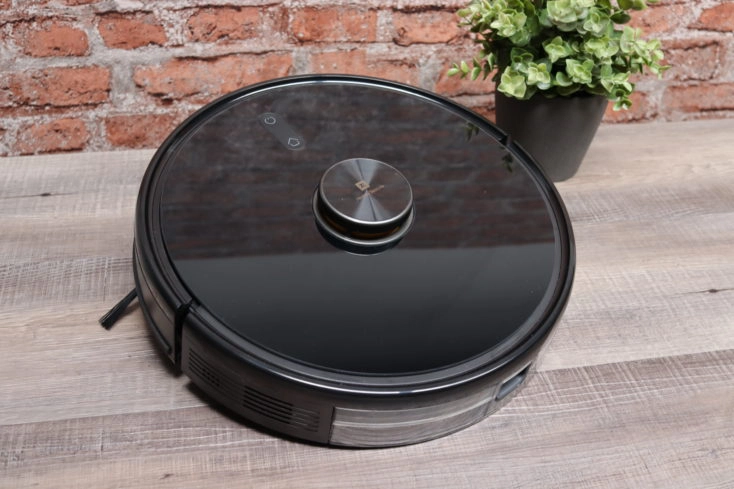 Realme TechLife Robot Vacuum Frontansicht