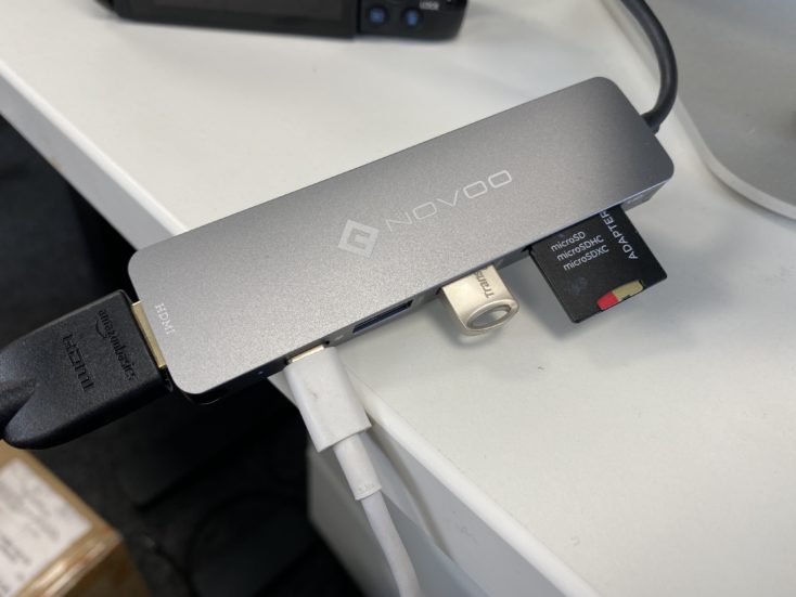 Novoo 6 in 1 USB C Hub Ports belegt