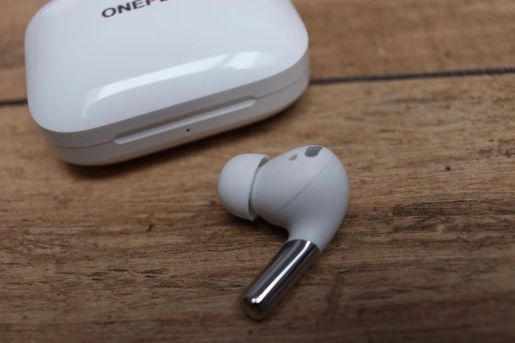 OnePlus Buds Pro Kopfhoerer mit Ladecase