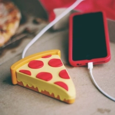 Powerbank Pizzasalami Stueck