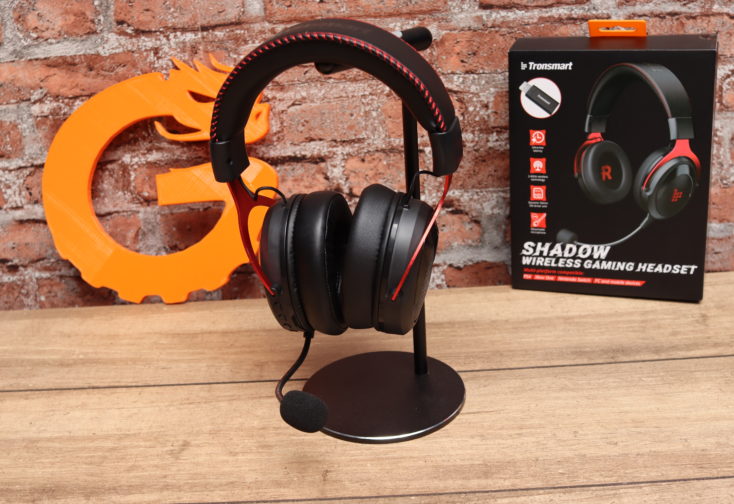 Tronsmart Shadow Headset auf dem Staender