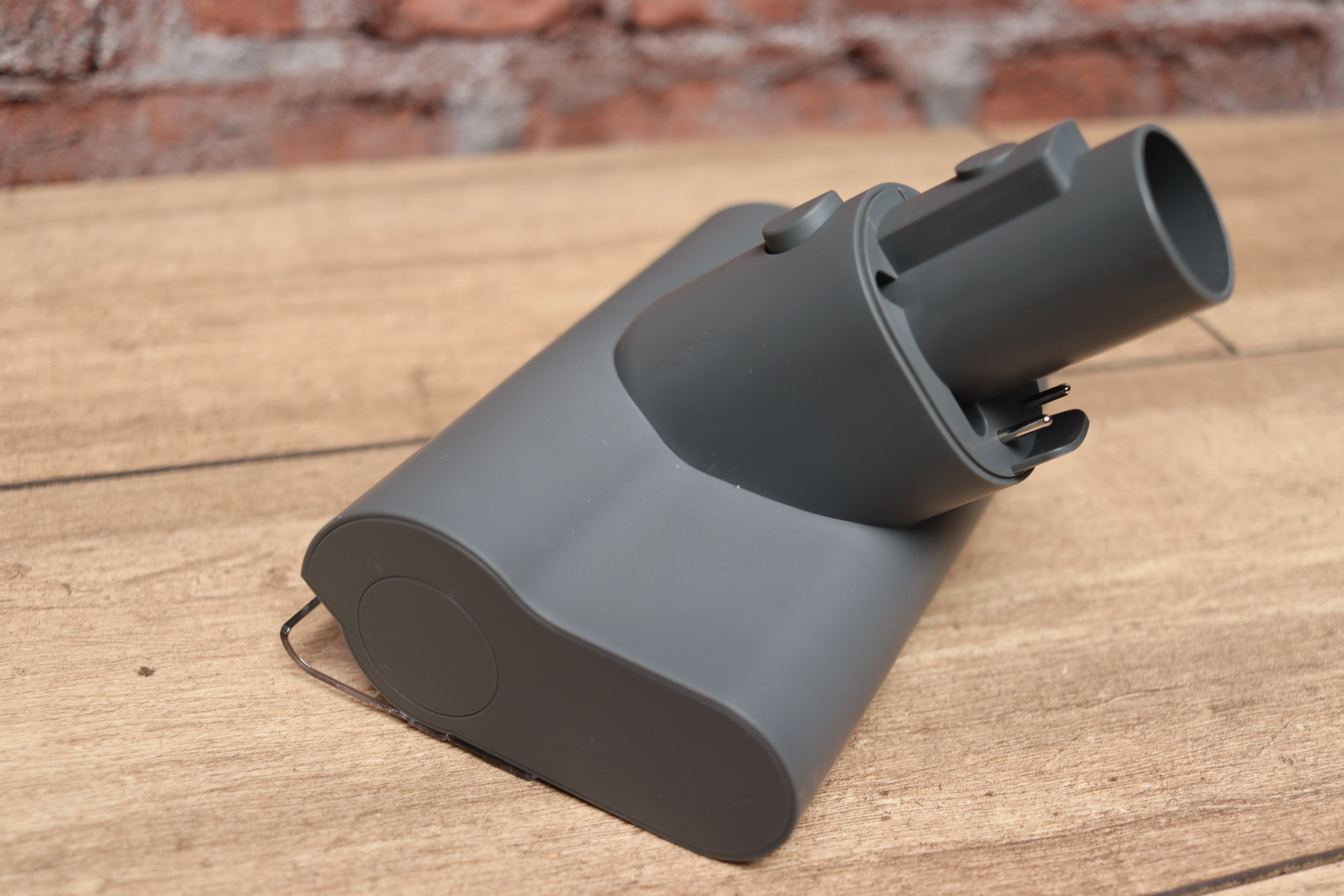 Trouver Power 12 Akkusauger Minibuerste