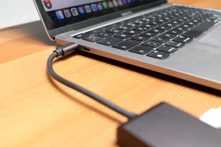 Lemorele 7-in-1 USB-C Hub angeschlossen USB-C