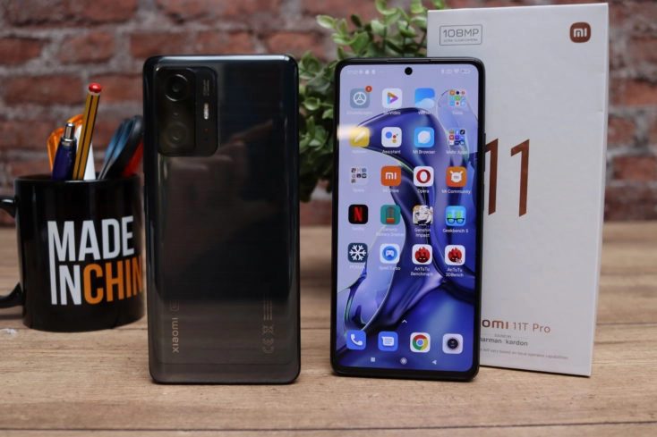 Xiaomi 11T Pro Front und Rueckseite