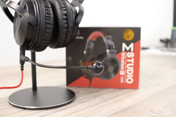 OneOdio Studio Pro-M Headset angeschlossen