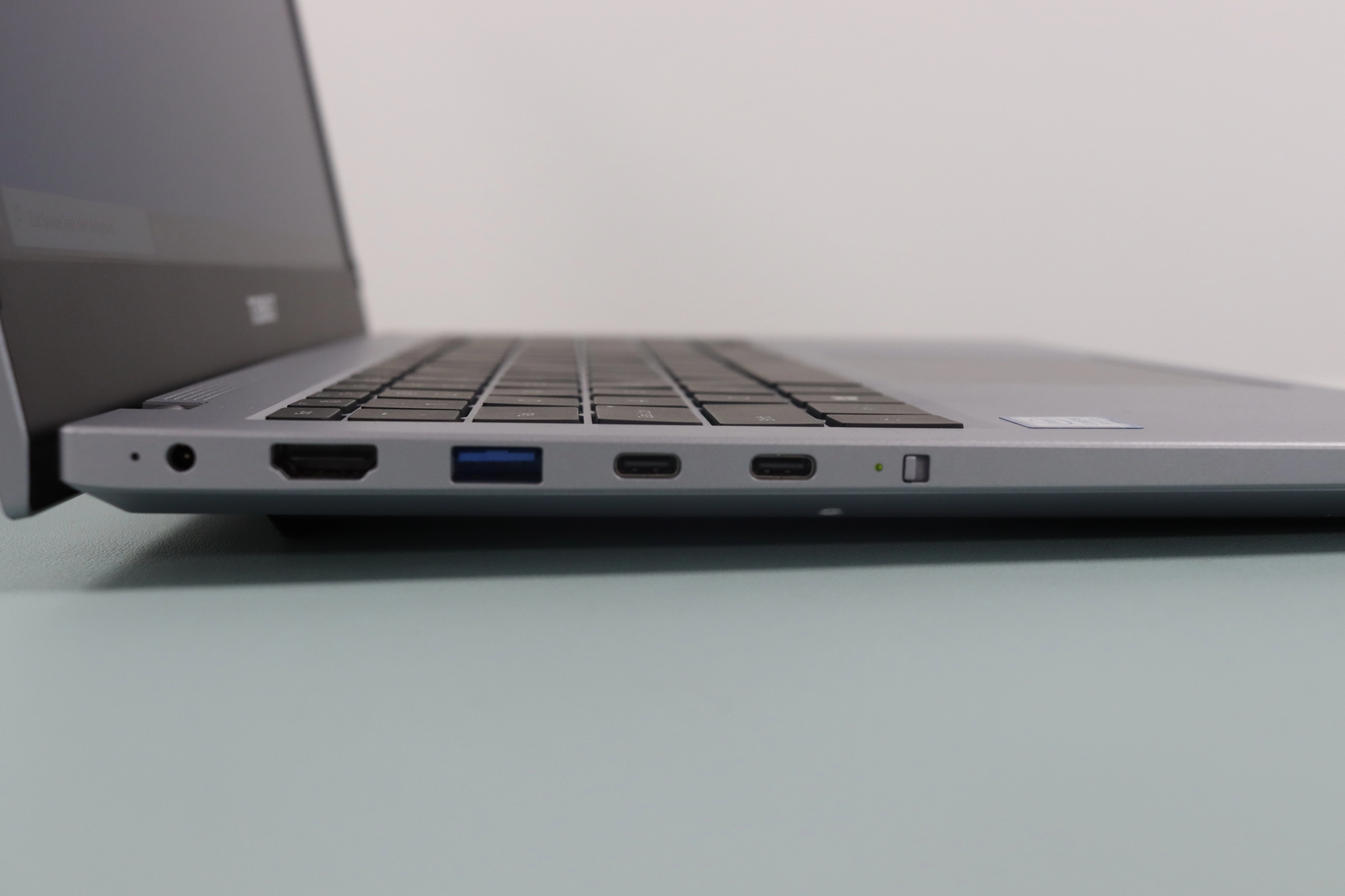 Teclast TBolt 20 Pro Notebook Anschluesse links