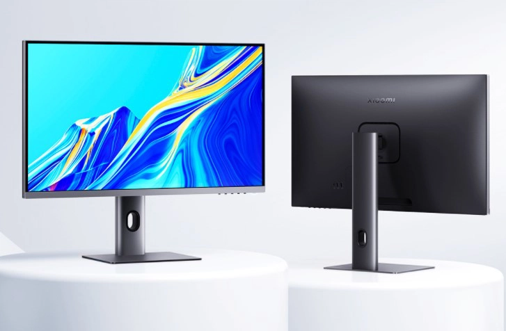 Xiaomi Monitor 27 4K nebeneinander