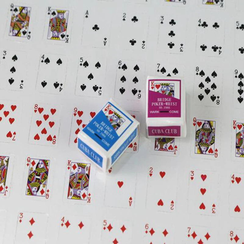 3,8 cODDE 1 set Nette Mini Poker Kleine Spielkarten Lustige Spiel 5,3 