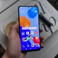 Redmi Note 11 Handling in Arbeit