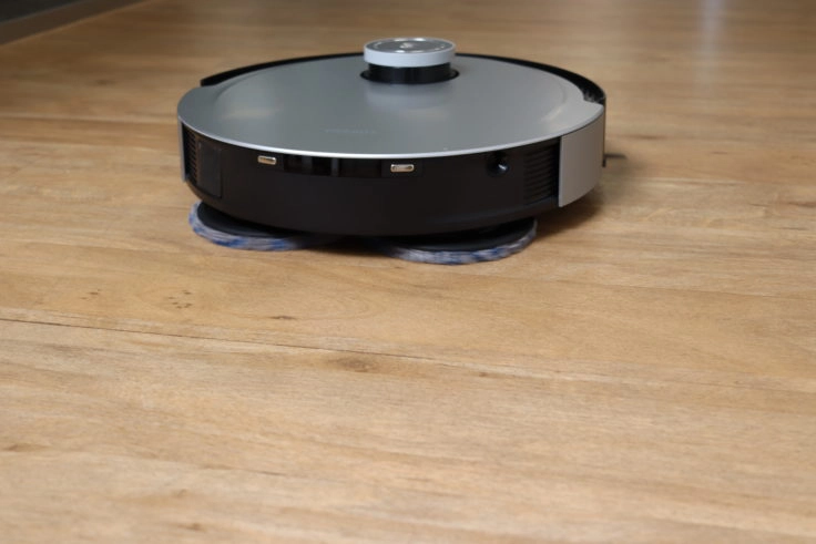 ECOVACS DEEBOT X1 OMNI Saugroboter Wischfunktion