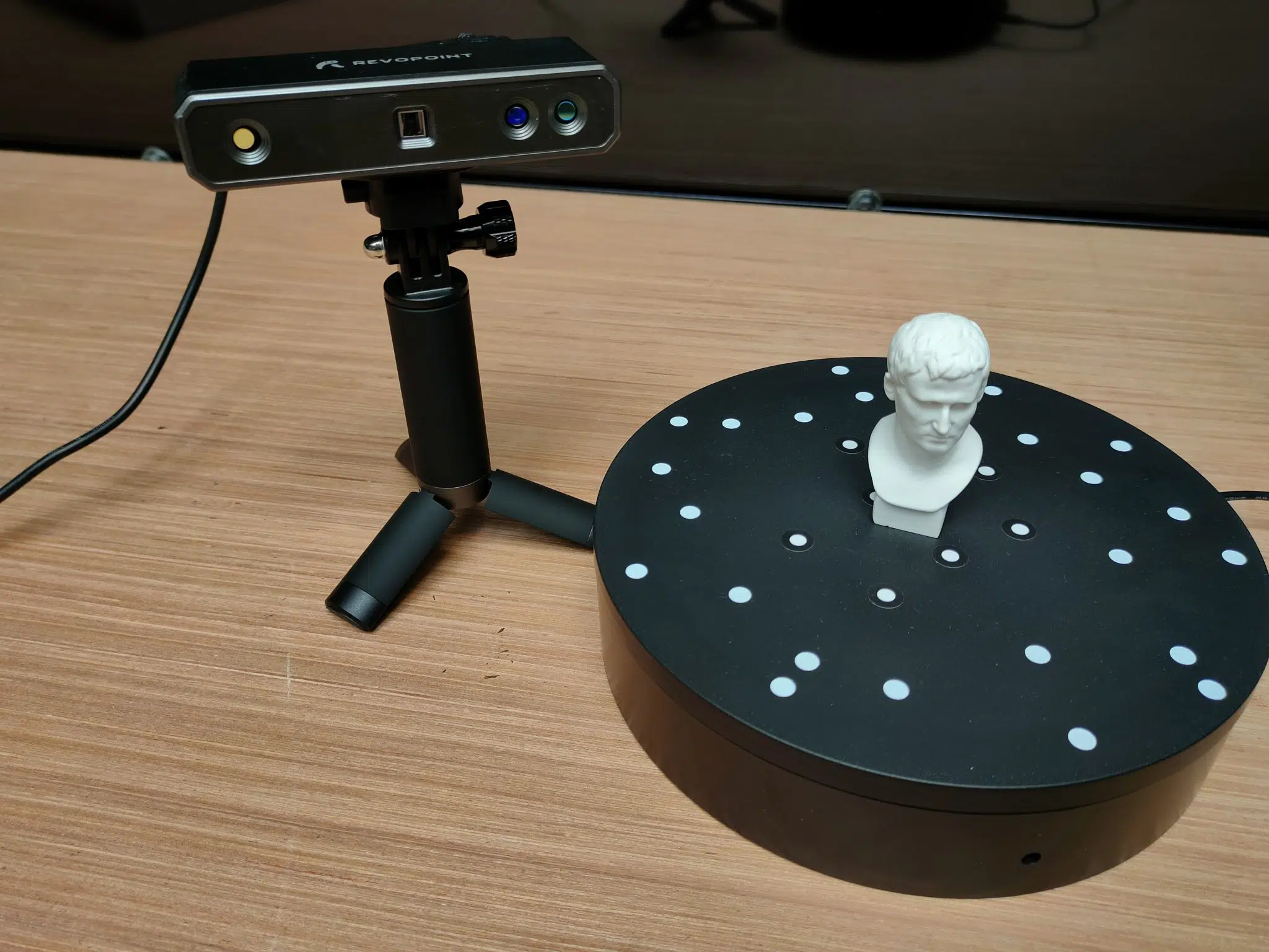 Revopoint MINI 3D Scanner mit 0.02mm Präzision bei Kickstarter