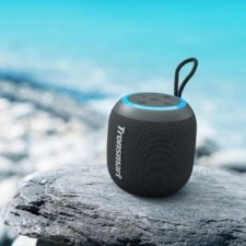 Tronsmart T7 Mini am Strand