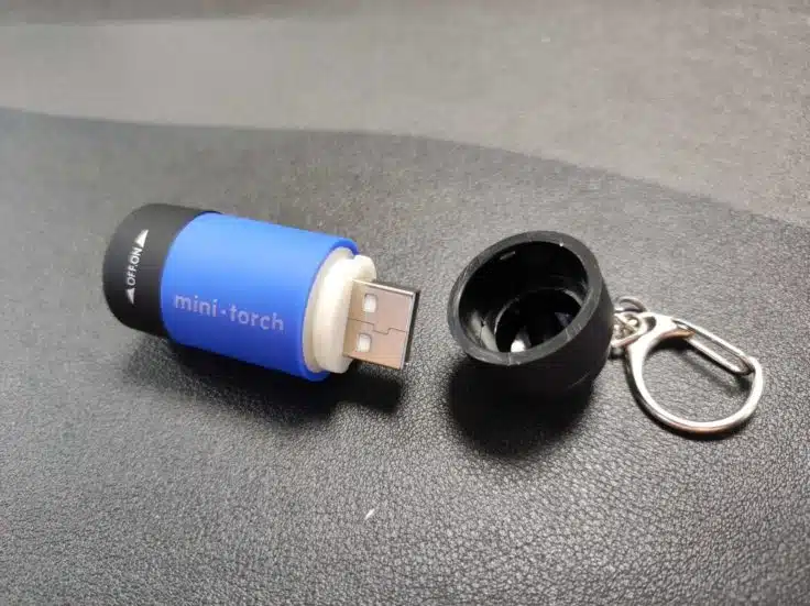 Mini Taschenlampe USB Anschluss